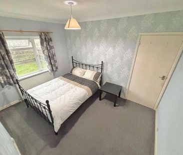 Brackley Road, Bedford, MK42 - Photo 4