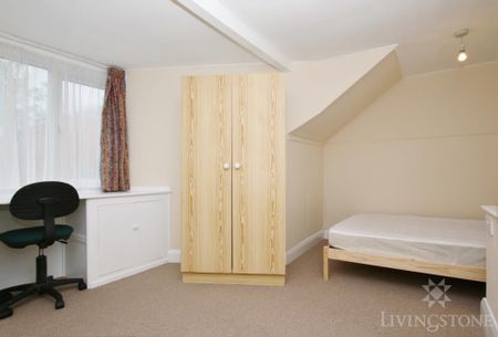 4 bedroom terraced house to rent - Photo 2