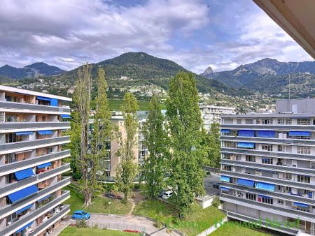 Renovated studio on the 8th floor - Pierrier 5 group tour on 13.11.2025 at 9h00 - Photo 3