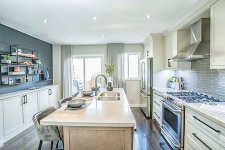 For Lease - 49 Leslie Street, Toronto, Ontario - Photo 3