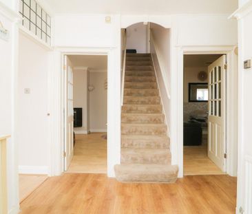 4 bedroom semi-detached house to rent - Photo 2