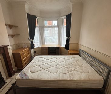 Garth Terrace, Burton Stone Lane - P1277 - Photo 3