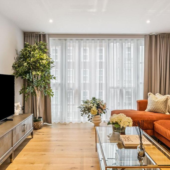 3 bedroom flat to rent - Photo 1