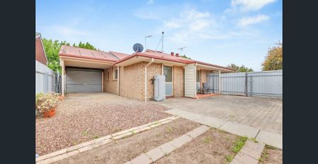 Comfortable, Contemporary and Centrally Located! - Photo 4