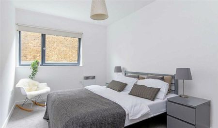 Copenhagen Place, Limehouse, E14 - Photo 3