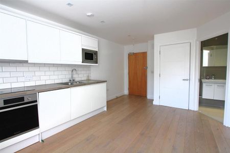 1 bedroom apartment to rent - Photo 3