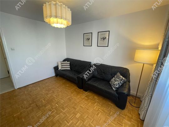 De inchiriat apartament cu 3 camere decomandate si balcon inchis in zona Strand din Sibiu - Fotografie 1