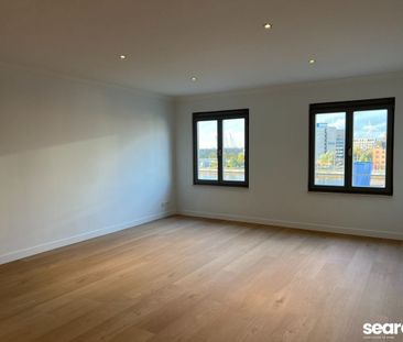 Appartement te huur in Antwerpen voor € 900 met 1 slaapkamer - Photo 3