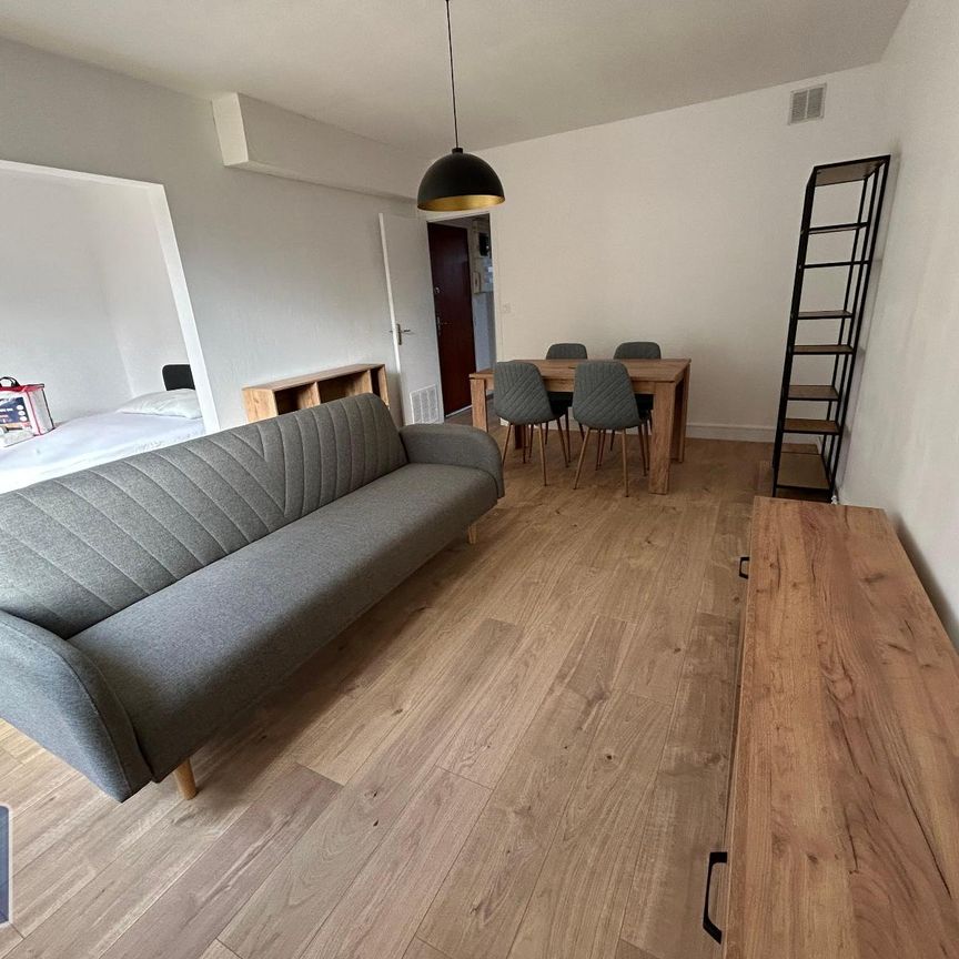 Location Appartement 1 pièce 43m² LE MANS 72000 - Photo 1