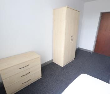 London Road, Newcastle-under-Lyme, ST5 - Photo 6