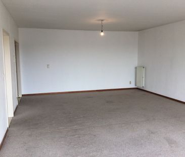 - Sint- Niklaas – Centraal gelegen dakappartement - Photo 1