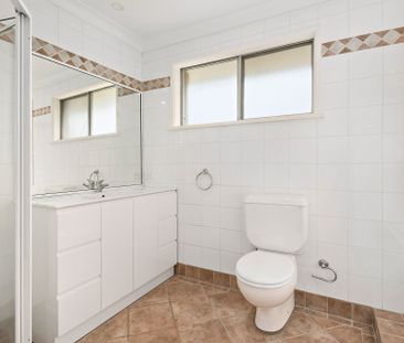 Charming family home in an idyllic setting - Photo 4