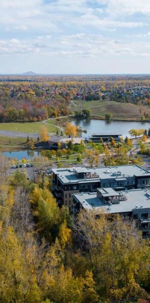 4 1/2 grand Condo locatif au cœur du Parc de La Cité à St-Hubert - Photo 1