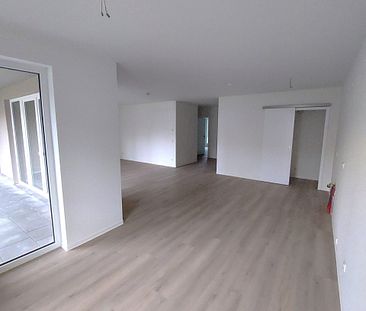 Erstvermietung - Moderne 3-Zimmer-Wohnung mit Terrasse und möglichem Tiefgaragenstellplatz - Photo 4