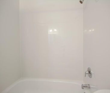 The Sovereign - HEAT & WATER INCLUDED - Photo 6