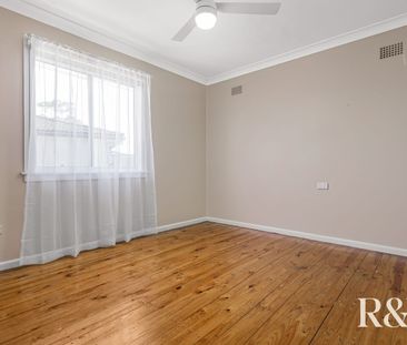 FRESHLY RENOVATED - Photo 4