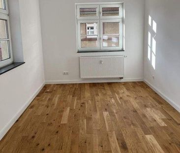 Lieblingsplatz - hell und gemütlich! Tageslichtbad mit Wanne, Parke... - Foto 1