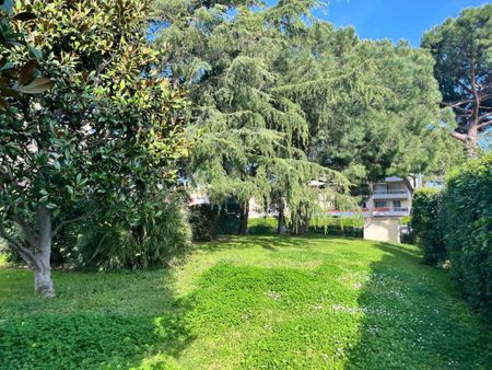 Location Appartement 2 pièces Meublé 56m² ANTIBES 06600 - Photo 5