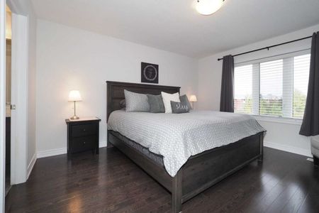 33 Duckworth Road apartment — Cambridge, ON (3-Bedroom) - 3 Bedroom - Photo 4