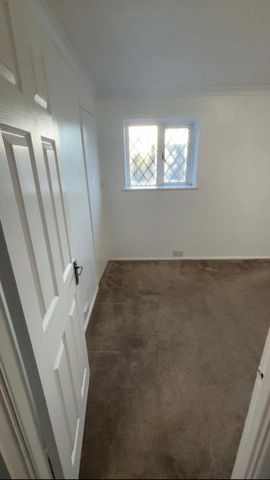 2 bedroom semi-detached house to rent - Photo 3