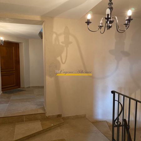 A louer, Montélimar, faubourg saint-James Appartement avec terrasse et parking - Photo 3