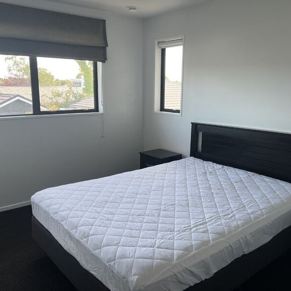 Riccarton – Purpose Built – High Spec Ensuite Room - Photo 1