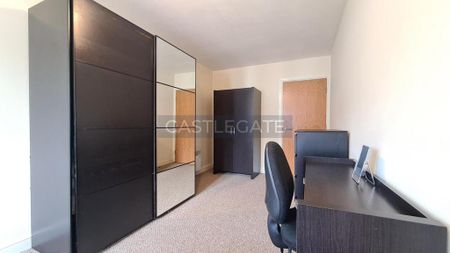 1 bedroom ground floor flat to rent - Photo 3