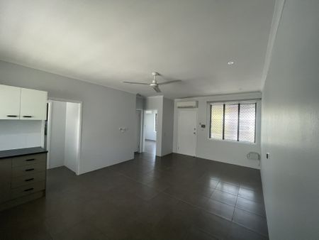 3/15 Lily Street, Cairns North QLD 4870 - Apartment For Rent | Domain - Photo 3