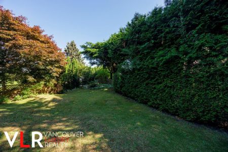 Garden Suite Level in West Vancouver, BC - Photo 5