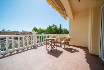 3 bedroom luxury Villa for rent in Marbella Del Este, Andalusia