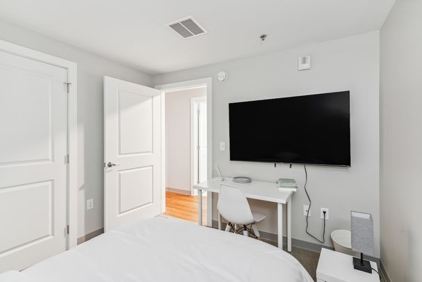 Private Basic - Lisgar Apartments - Photo 1