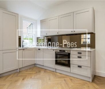 High street Epsom - Photo 2