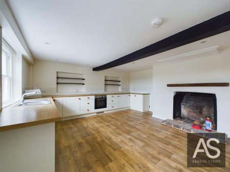 3 bedroom semi-detached house to rent - Photo 4