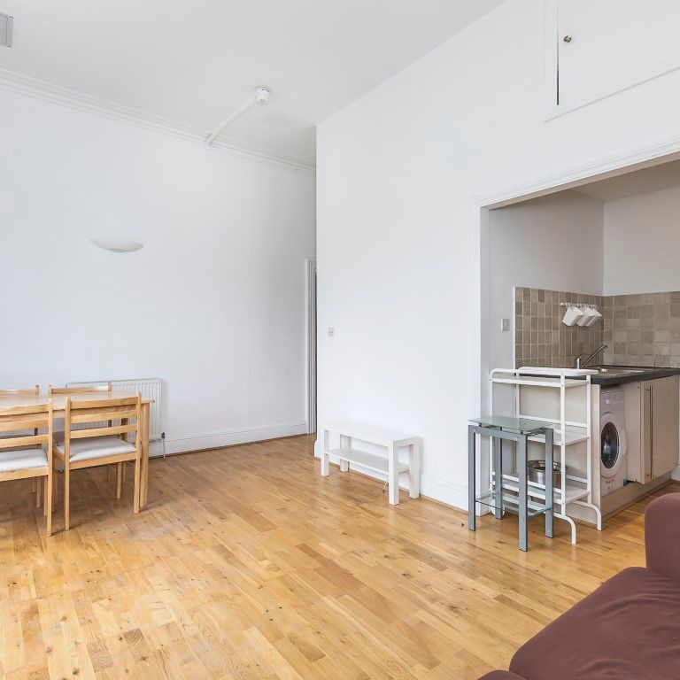 Redcliffe Gardens, Earls Court, SW10 - Photo 1