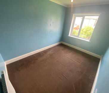 2 bedroom semi-detached house to rent - Photo 6