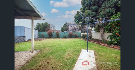 24 Waratah Street, Kooringal - Photo 2