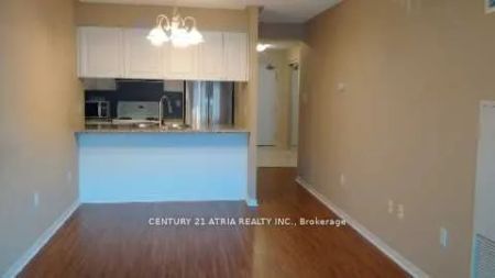 887 Bay Street #403 - Photo 4
