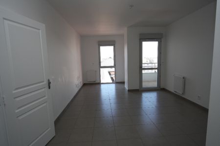 LOCATION : appartement T2 (47 m²) à ORLEANS - Photo 3