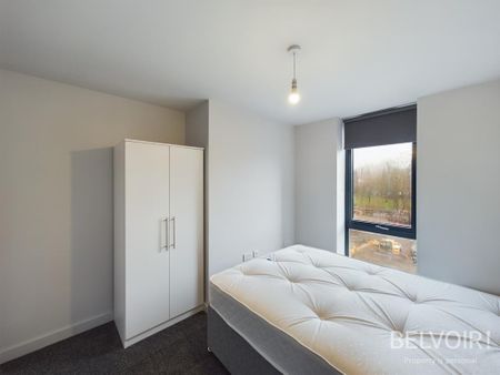 2 bedroom flat to rent - Photo 5