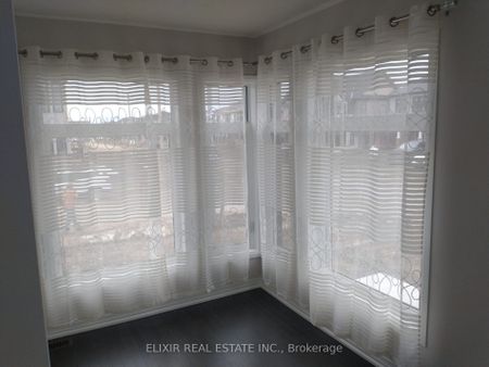 For Lease - 3 Weylie Street, Hamilton, Ontario - Photo 2