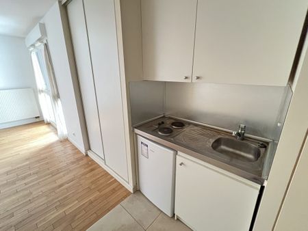 Location Appartement 1 pièce 30m² BOIS COLOMBES 92270 - Photo 3