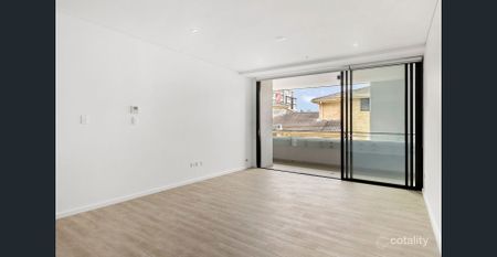 Stunning New Apartment in a Peaceful Bayside Setting - Photo 5