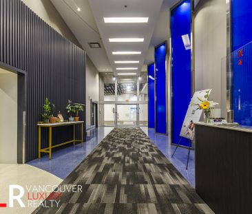 Condo in Downtown Vancouver, BC - Photo 4