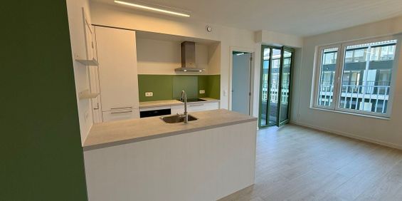 Appartement te huur in Antwerpen voor € 950 met 1 slaapkamer - Photo 3