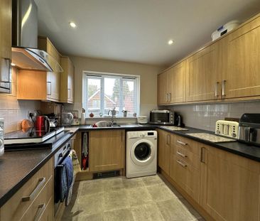 3 bedroom semi-detached house to rent - Photo 2