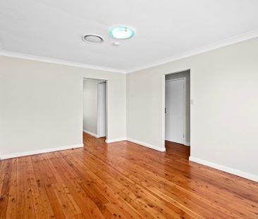 3 Bedroom Home in a Perfect Location&excl;&excl;&excl;&excl; - Photo 3