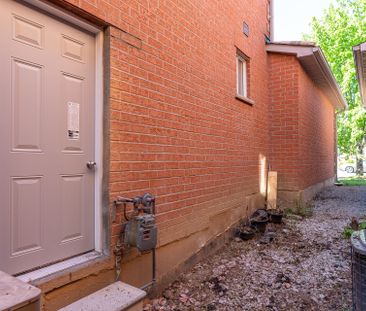 For Lease - 3788 Forest Bluff Crescent Unit# Lower, Mississauga, On... - Photo 2