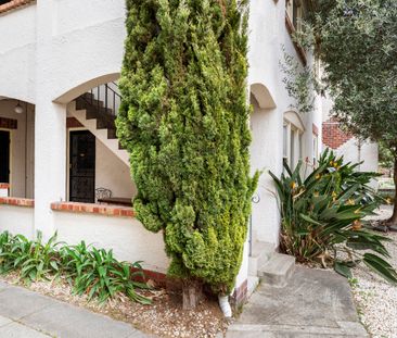 1/33 Docker Street, Elwood VIC 3184 - Apartment For Rent | Domain - Photo 2