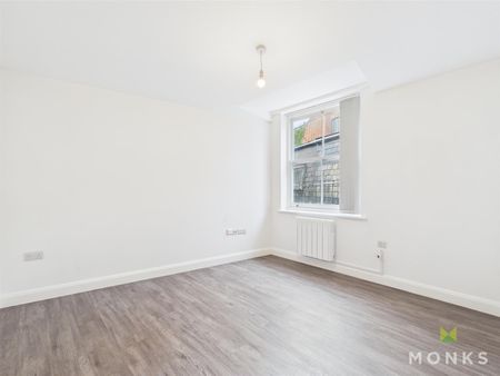 Apartment 3 5-9 Cross Street, Oswestry, SY11 2NF - Photo 2