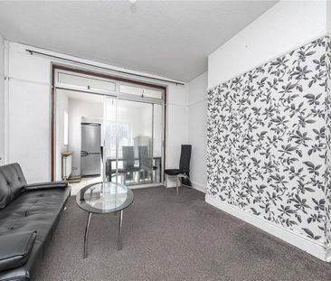 Spring Grove Road, Hounslow, TW3 - Photo 2